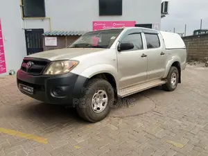Toyota Hilux 2006 Silver