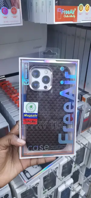 iPhone 14 Pro Max Slim Profile Fingerprint Resistance Cover