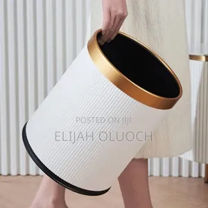 12l Cylindrical Exquisite Plastic Trash Can/ Dustbin