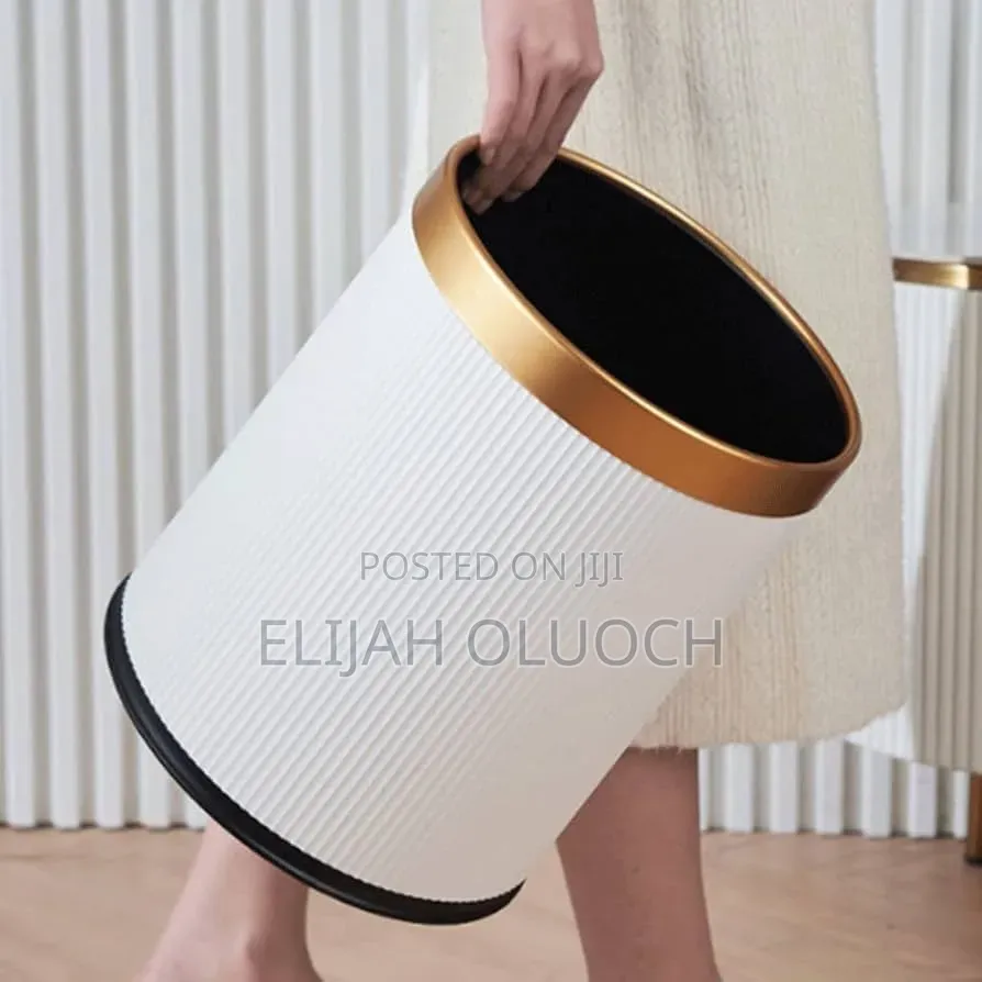 12l Cylindrical Exquisite Plastic Trash Can/ Dustbin