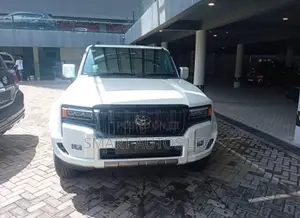 New Toyota Land Cruiser LC250 2025 White