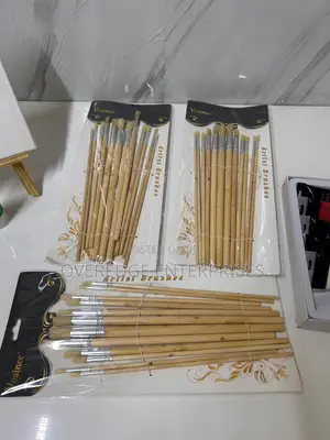 Wooden Brushes for Pro Artists