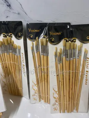 Smooth Wooden Brushes for Painters