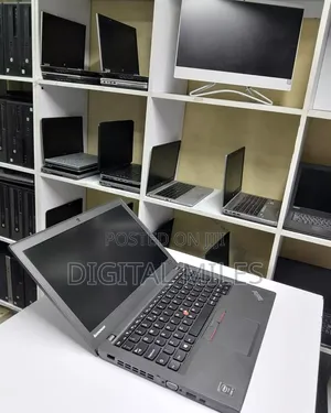 Laptop Lenovo ThinkPad X250 8GB Intel Core i5 SSD 256GB