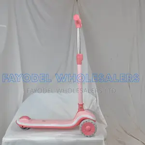 Kids 3-wheel Scooter With Adjustable Handlebar
