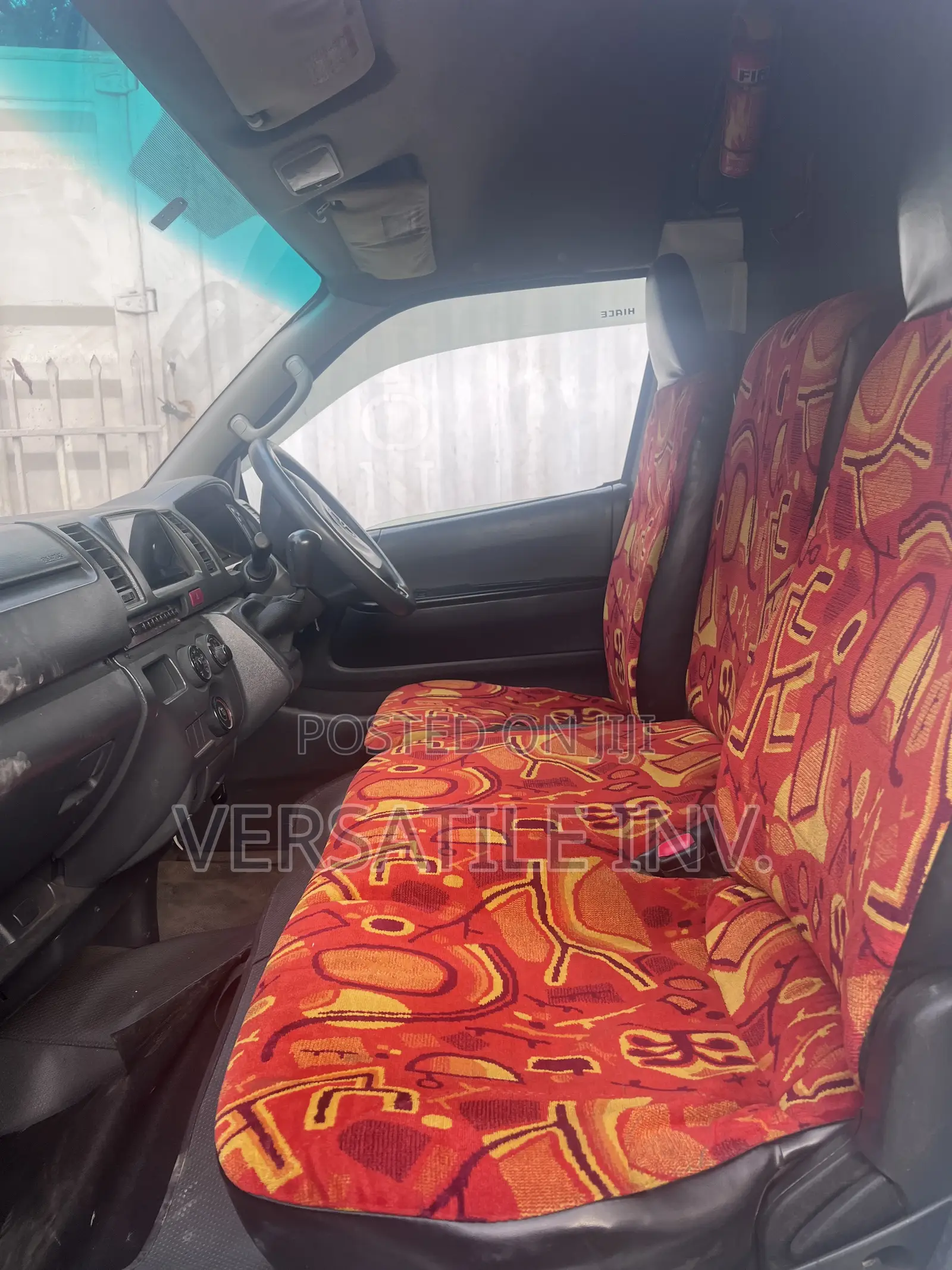 Toyota HiAce 2014 White