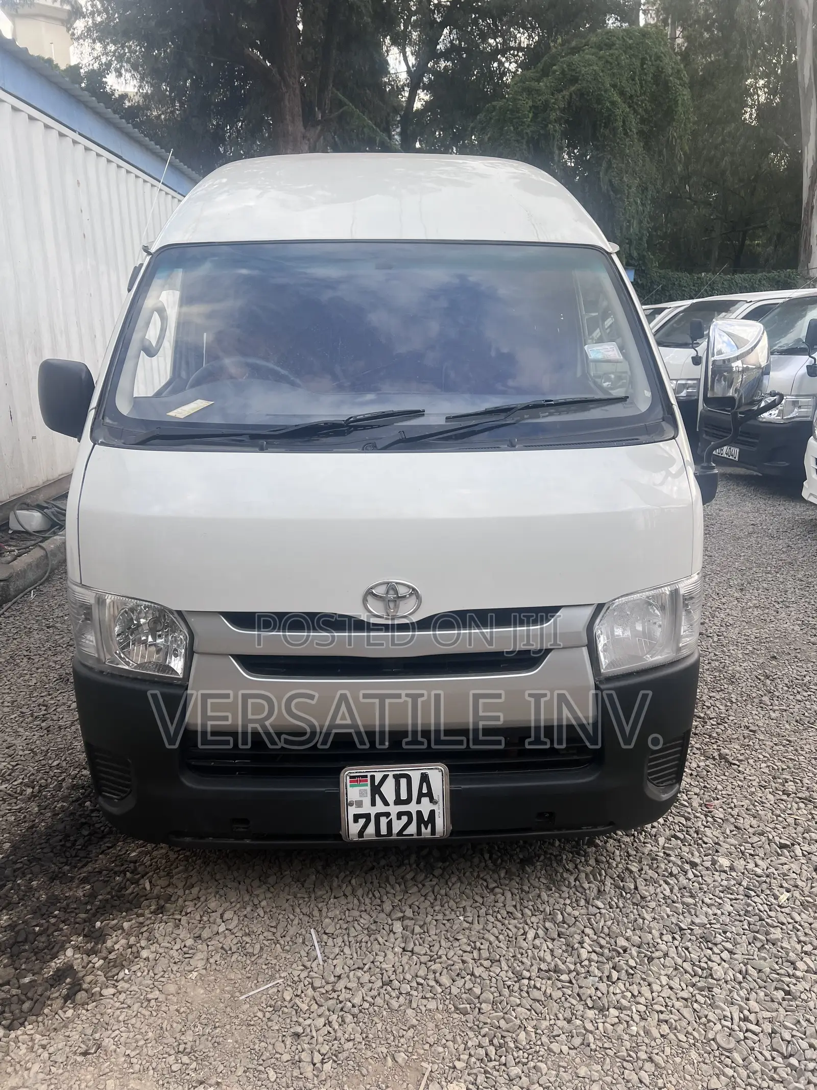 Toyota HiAce 2014 White