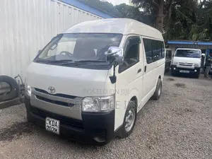 Toyota HiAce 2014 White