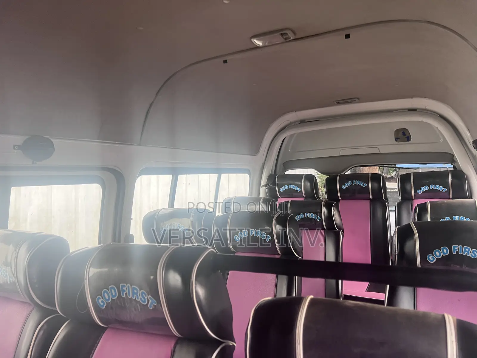 Toyota HiAce 2014 White