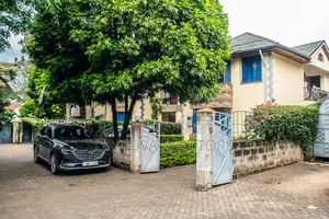 4bdrm Townhouse/Terrace in Maziwa for sale