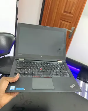 Laptop Lenovo Yoga 260 8GB Intel Core i5 SSD 256GB