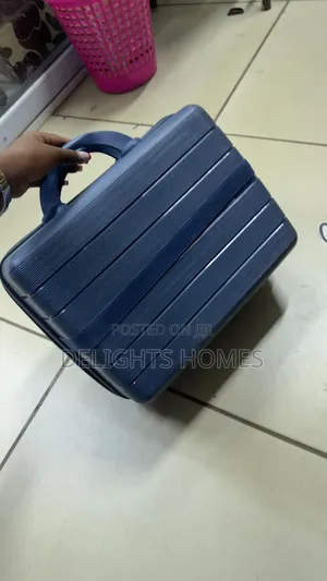Make Up Bag /Carry on Rubber Bag_yu