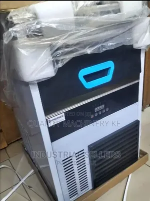 Reliable 40kgs Ice Cube Maker Machine