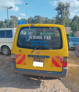 Nissan Vanette 2008 Yellow
