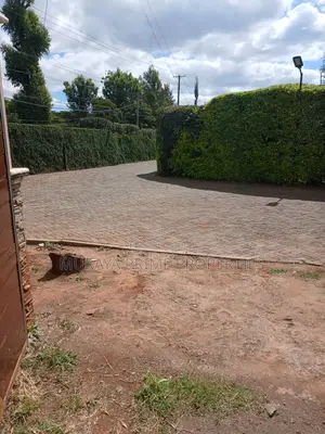 Exclusive Plot for Sale in Kerarapon Drive