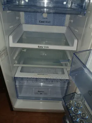 Samsung Fridge/Refrigerator 233litres With Coolwall! [Rt28k3082s8]