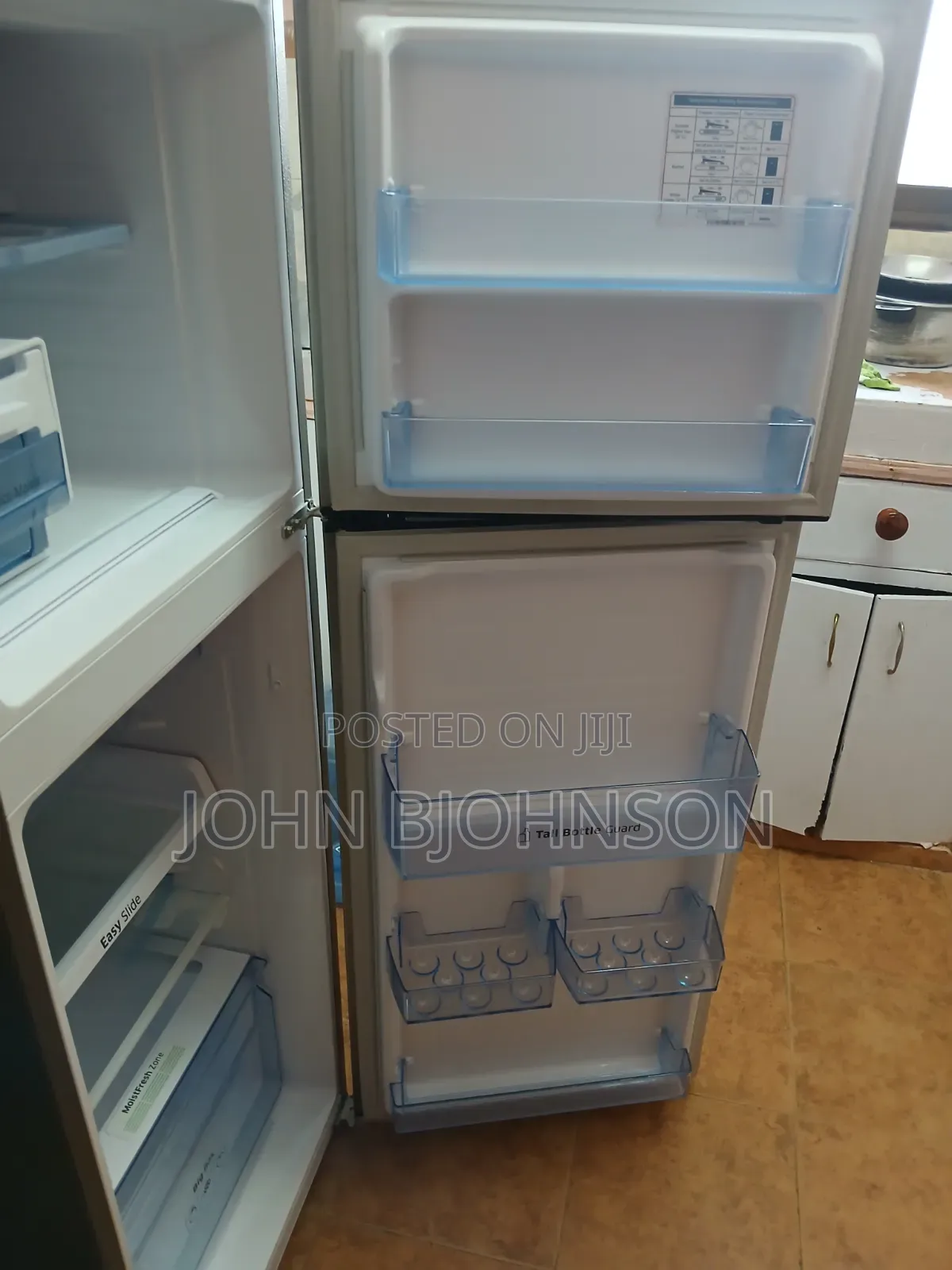 Samsung Fridge/Refrigerator 233litres With Coolwall! [Rt28k3082s8]