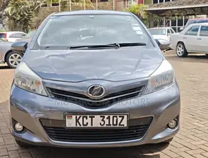 Toyota Vitz 2012 Gray