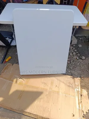 Textured Plastic Folding Table