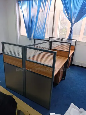 Four-Person Workstation