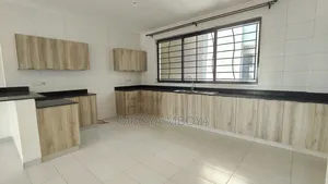 4bdrm Apartment in Parklands for rent