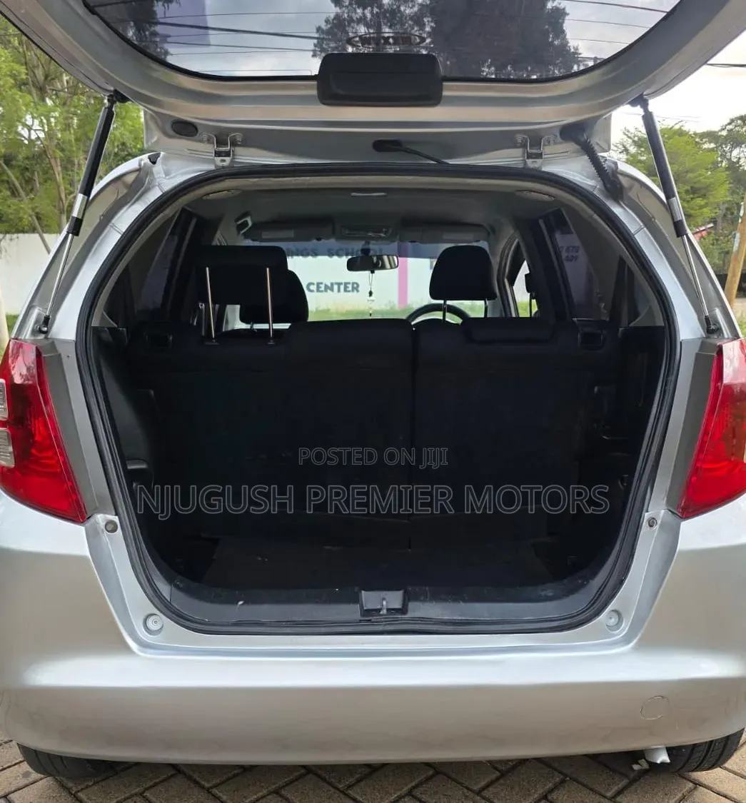 Honda Fit 2011 Silver