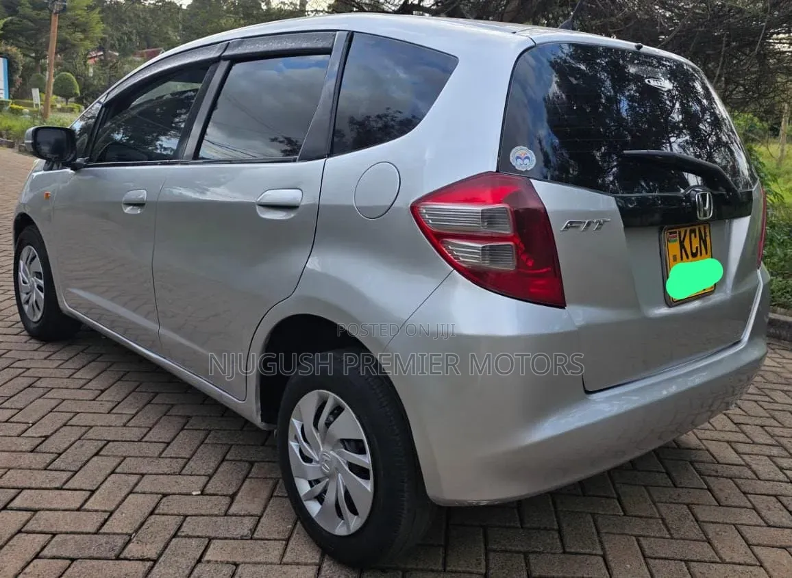 Honda Fit 2011 Silver