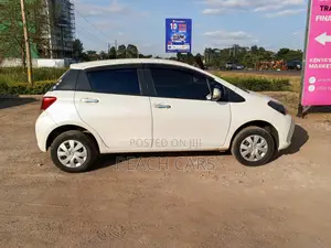 Toyota Vitz 2015 White