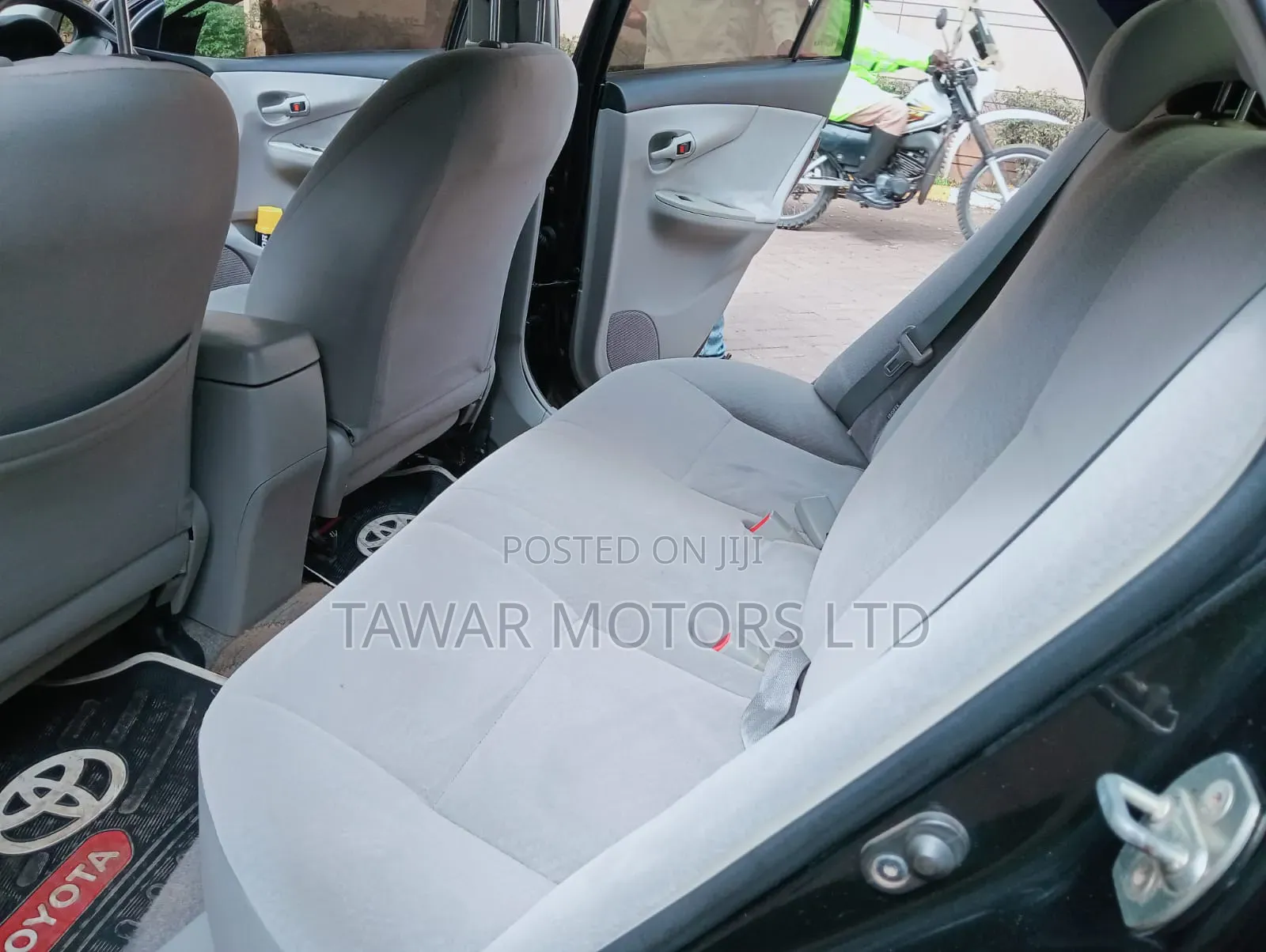 Toyota Axio 2010 Black