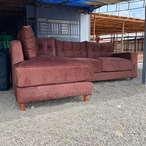 Spacious Corner Sofa: Special Offer!