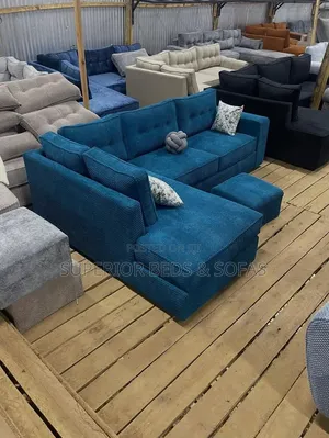 Smooth Finish Corner Sofa: 5-Seater