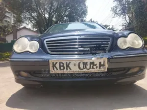 Mercedes-Benz C-Class C 200 Kompressor (W203 Facelift) 2004 Black