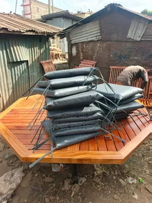 Wooden Metallic Garden Chairs Cushions