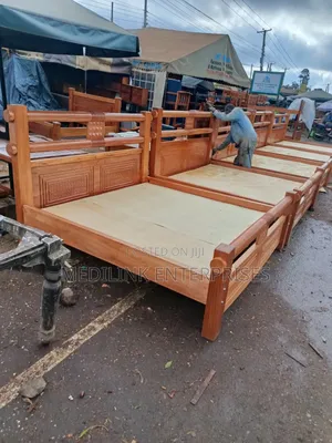Pangea Solid Wooden 5*6 Beds Mahogany Vanish