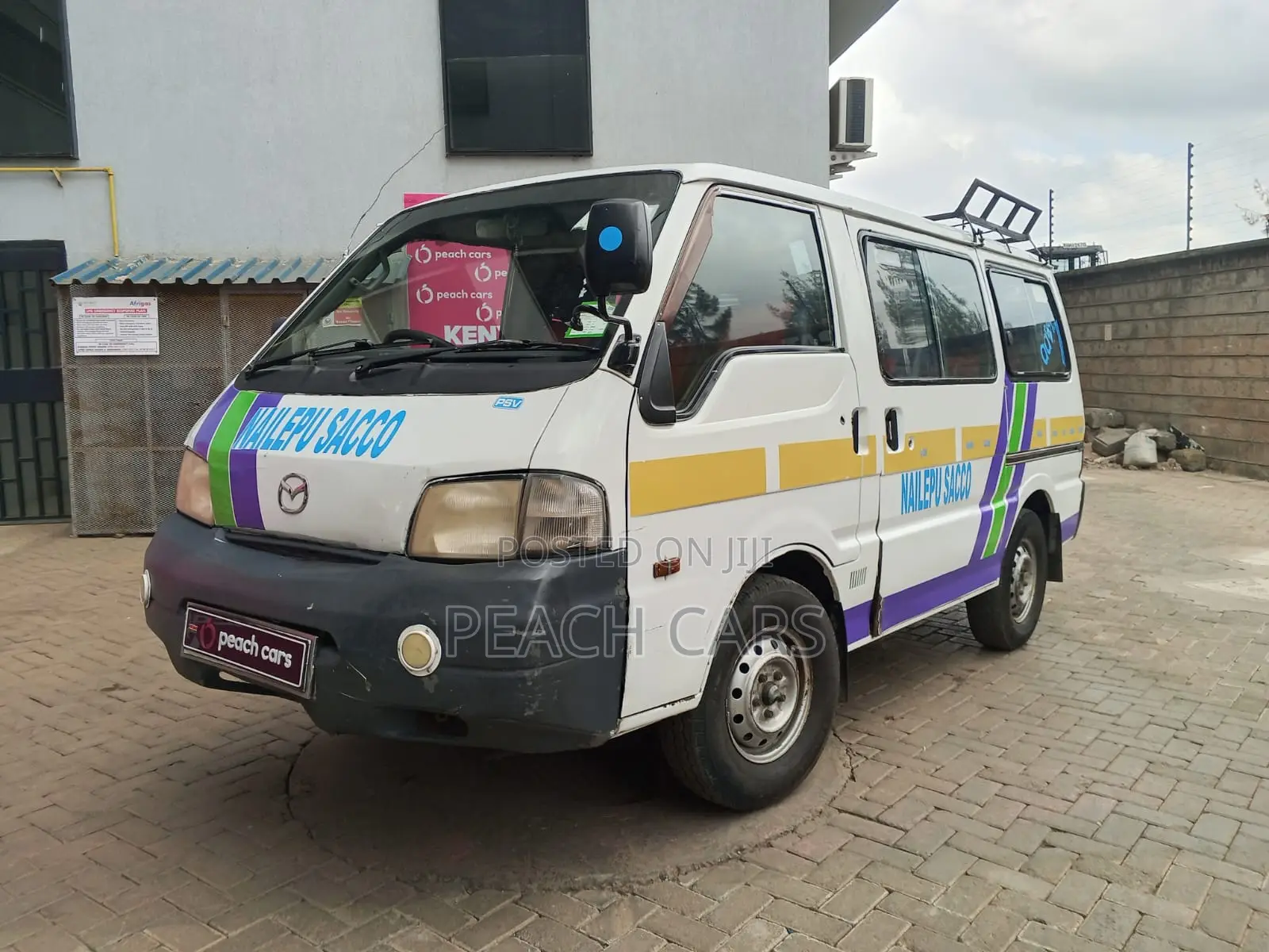 Mazda Bongo 2013 White