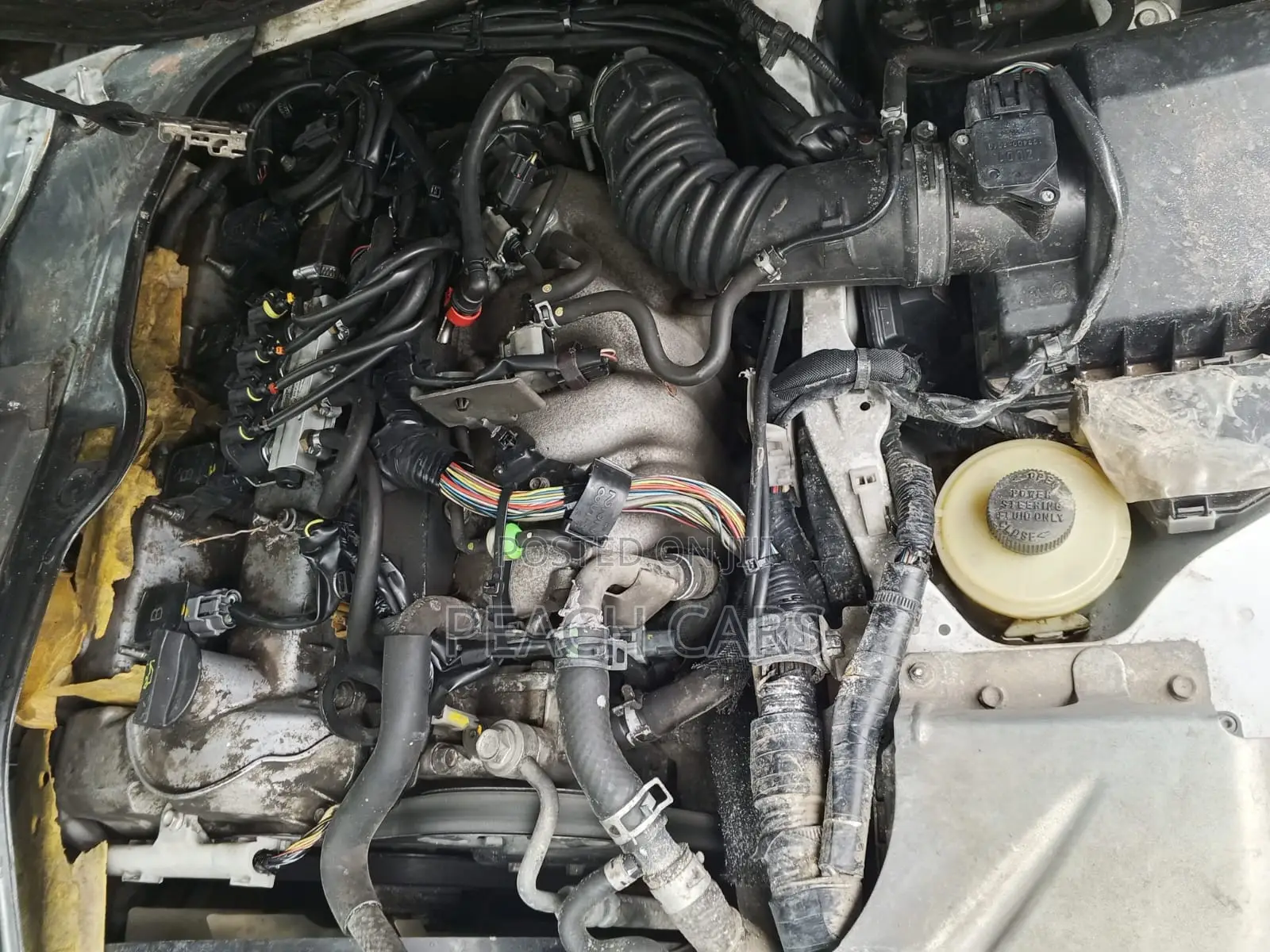 Mazda Bongo 2013 White