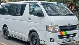 Toyota HiAce 2013 White