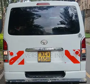 Toyota HiAce 2013 White