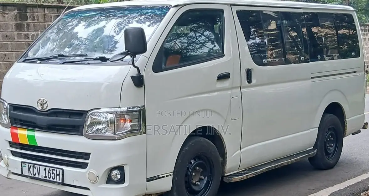 Toyota HiAce 2013 White