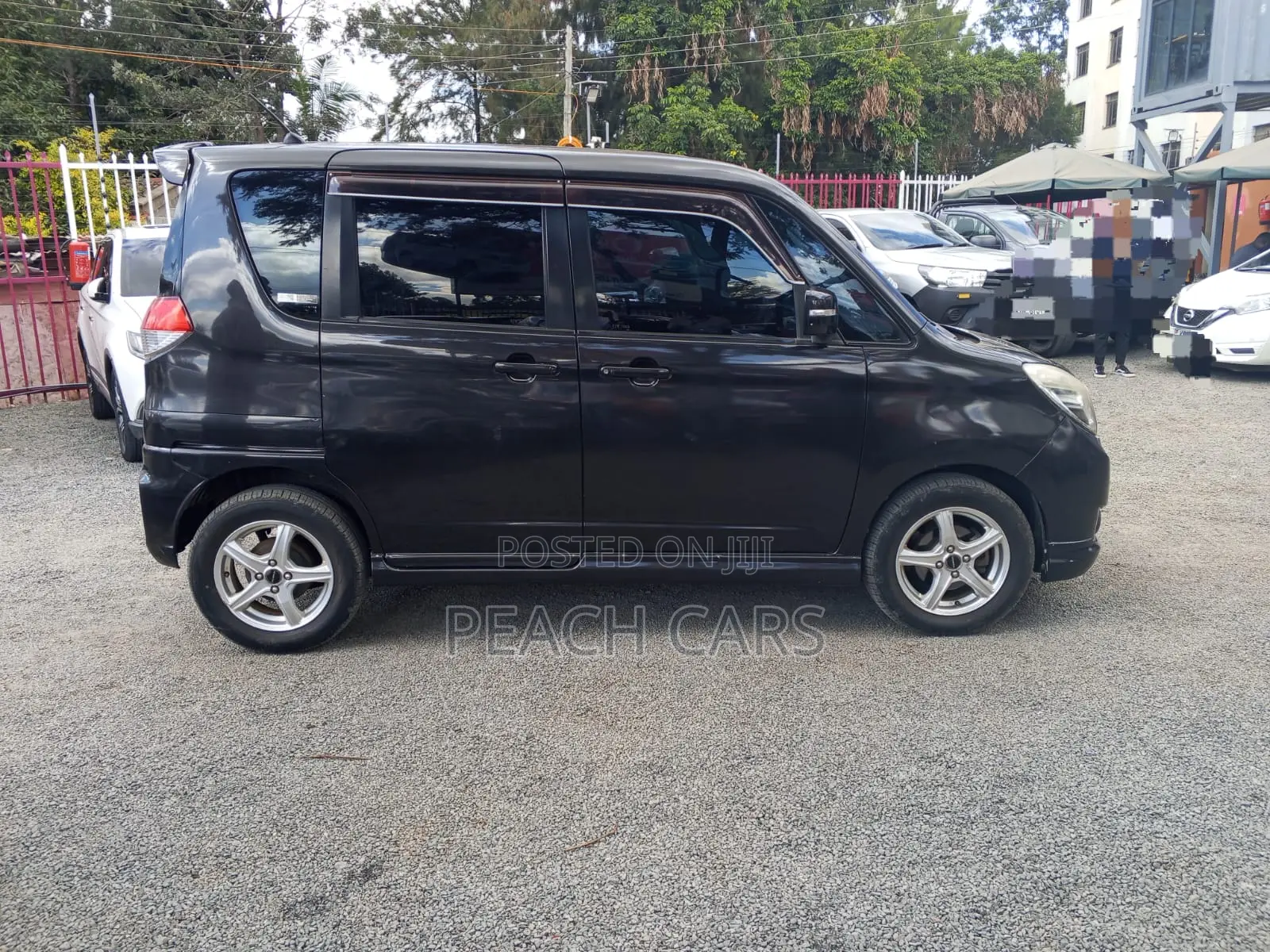 Mitsubishi Delica 2014 Black