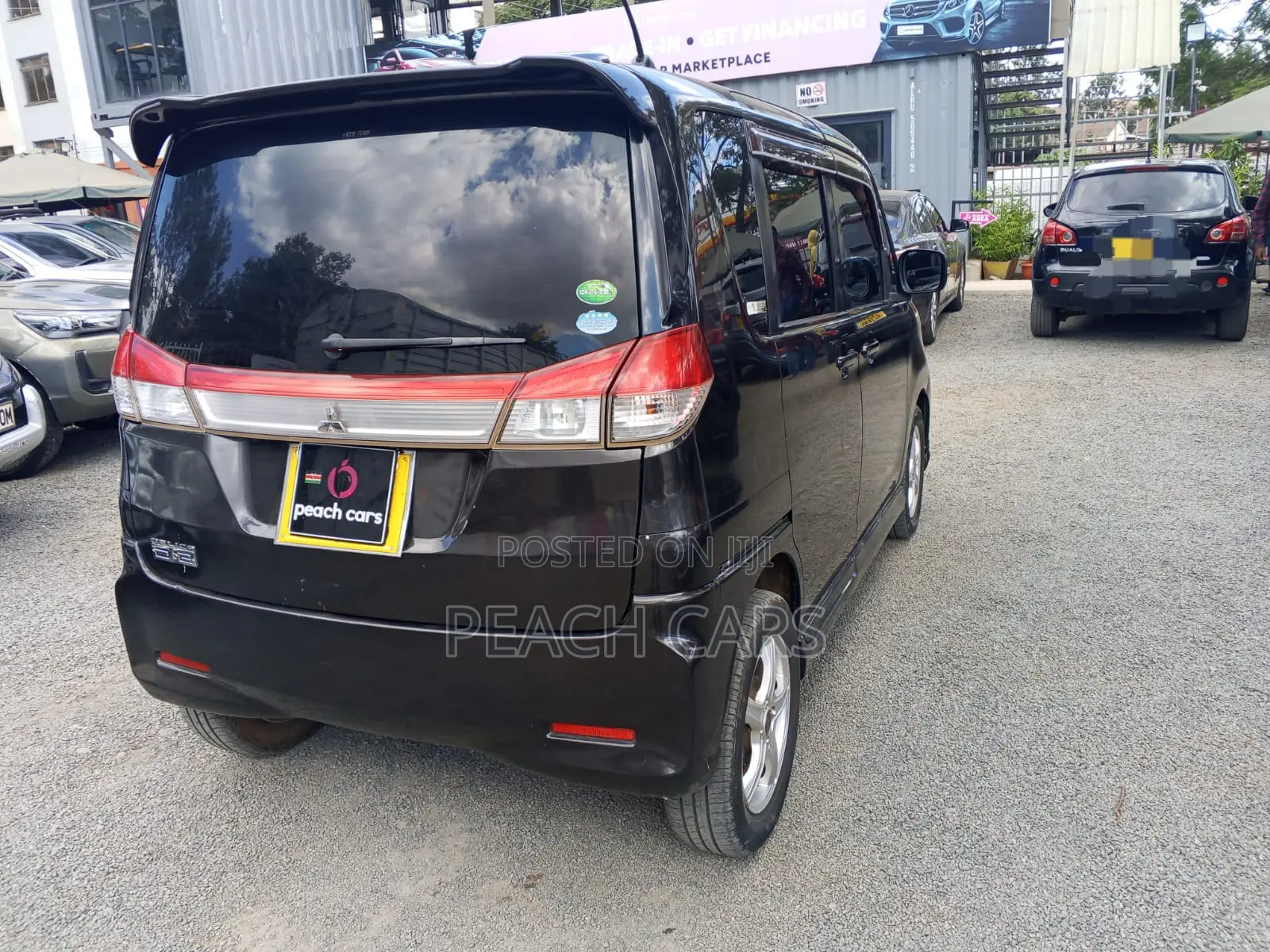 Mitsubishi Delica 2014 Black