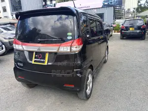 Mitsubishi Delica 2014 Black