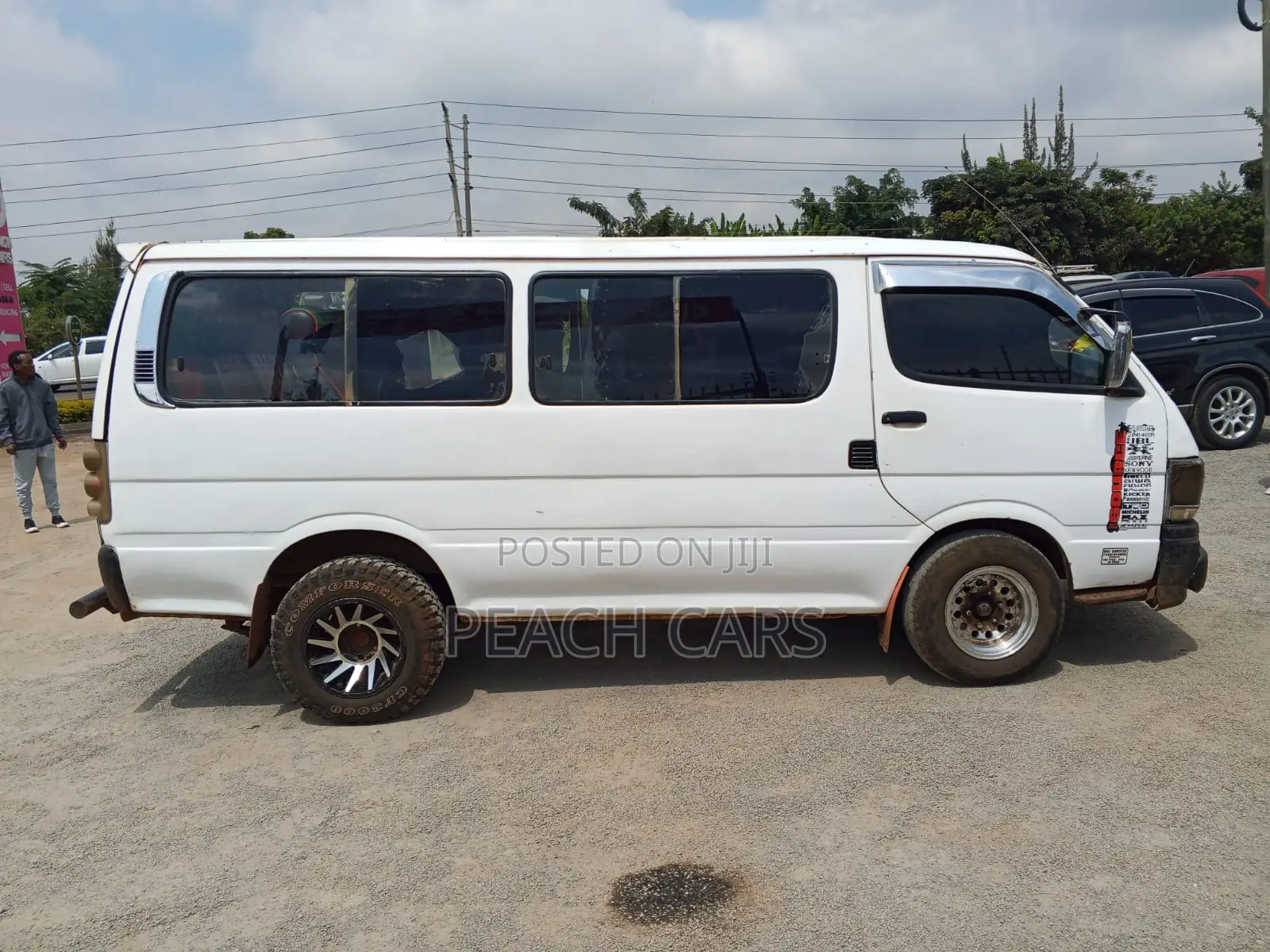 Toyota HiAce 1999 White