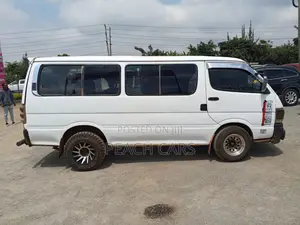 Toyota HiAce 1999 White