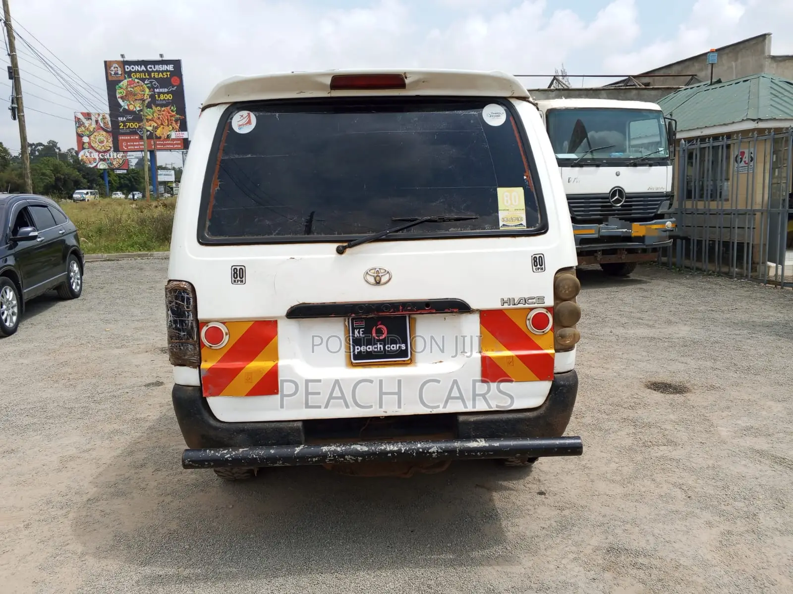 Toyota HiAce 1999 White