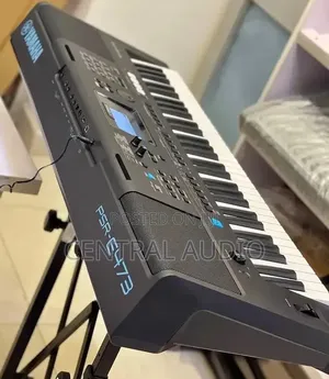 Yamaha PSR E473 61keys Portable Keyboard