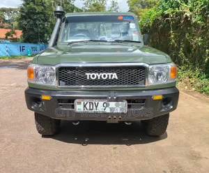 Toyota Land Cruiser 79 Series 2008 Green