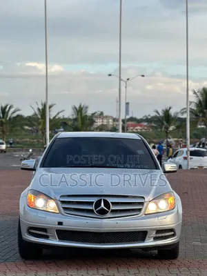 Mercedes-Benz C200 2011 Silver