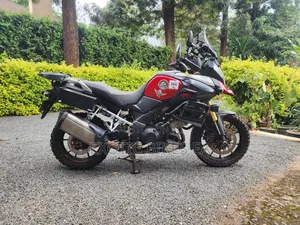 Suzuki V-Strom 2014 Red
