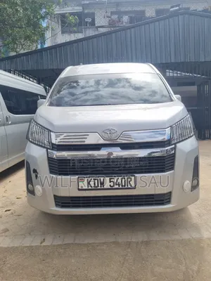 Toyota HiAce 2021 Silver